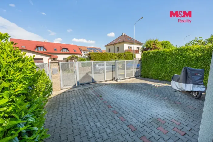 Prodej rodinného domu, Praha - Suchdol, K Roztokům, 160 m2