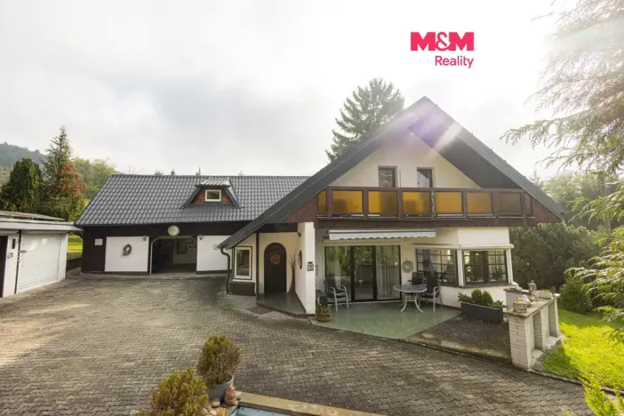 Prodej rodinného domu, Loučim, 300 m2