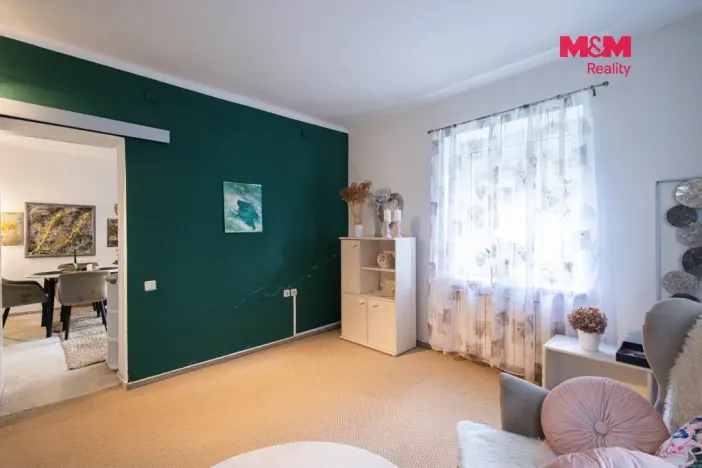 Prodej rodinného domu, Loučim, 300 m2