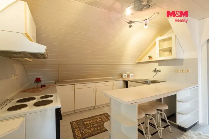 Prodej rodinného domu, Loučim, 300 m2