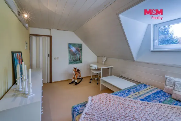 Prodej rodinného domu, Loučim, 300 m2