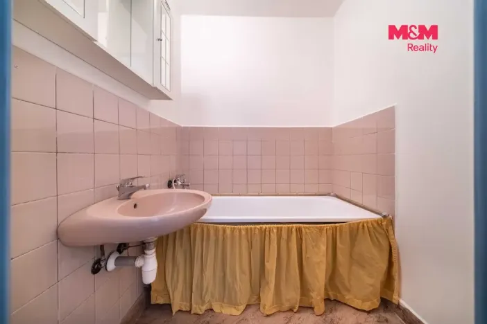 Prodej bytu 3+1, Plzeň, Kralovická, 63 m2
