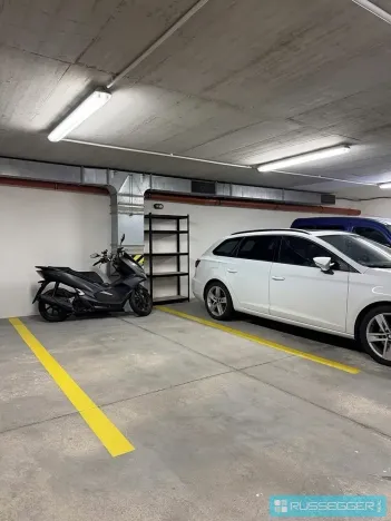Pronájem garážového stání, Brno, Špitálka, 13 m2