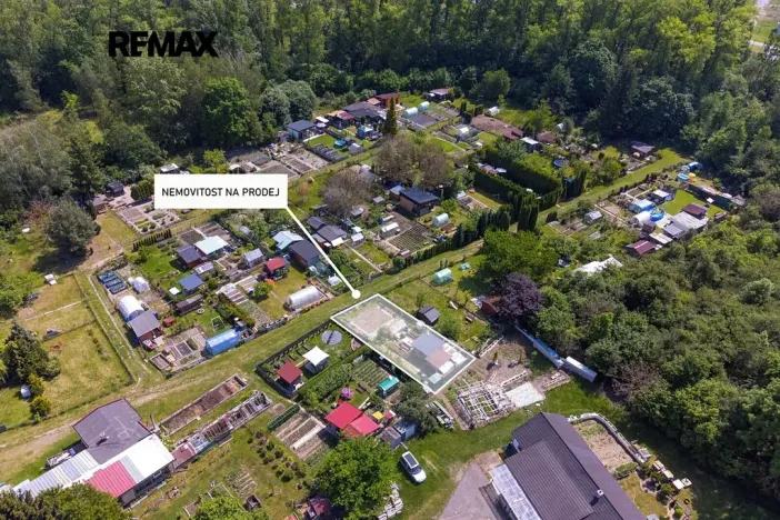 Prodej zahrady, Rybitví, 260 m2
