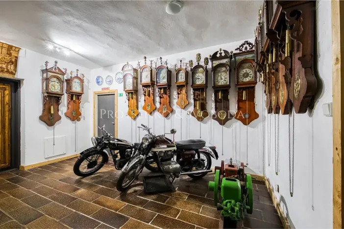 Prodej ubytování, Červená Lhota, 1220 m2