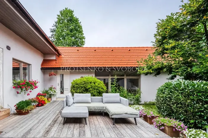 Prodej vícegeneračního domu, Pavlov, 354 m2