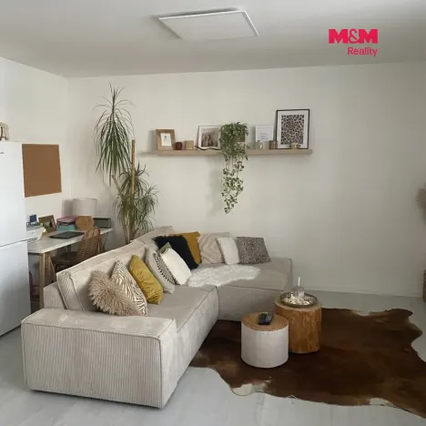 Pronájem bytu 2+kk, Libochovice, náměstí 5. května, 40 m2