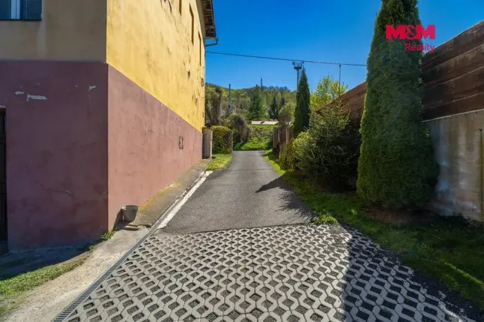 Prodej bytu 2+1, Velké Březno, Děčínská, 43 m2