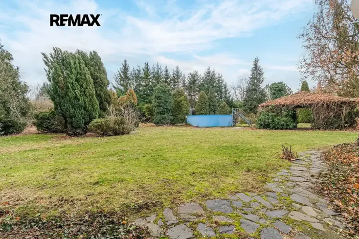 Prodej domu, Ježovy, 700 m2