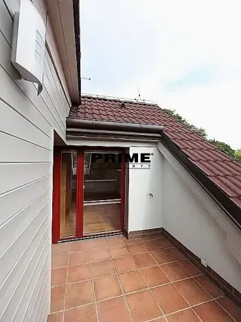 Pronájem rodinného domu, Praha - Veleslavín, Nad hradním potokem, 350 m2