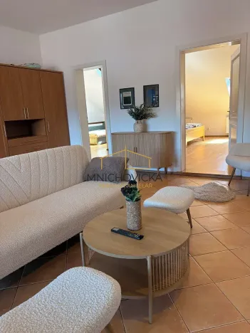 Pronájem bytu 3+kk, Žebrák, Náměstí, 87 m2