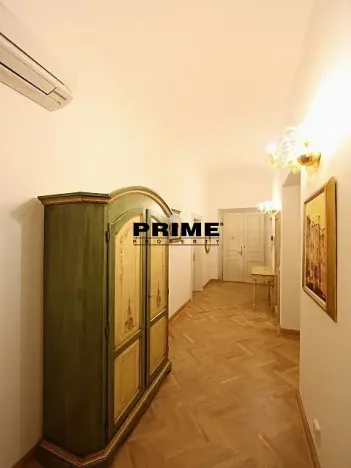 Pronájem bytu 3+1, Praha - Nové Město, Truhlářská, 122 m2