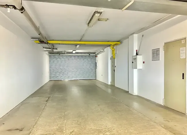 Pronájem garážového stání, Brno, 15 m2