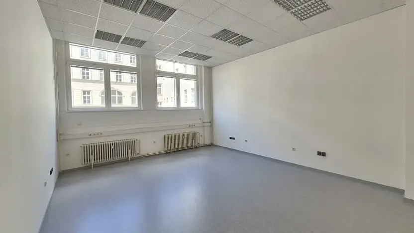 Pronájem kanceláře, Praha - Nové Město, Politických vězňů, 36 m2