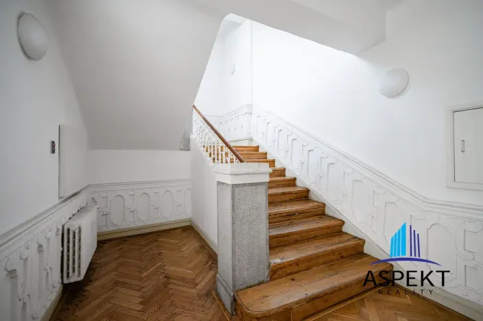 Pronájem kanceláře, Praha - Malá Strana, Sněmovní, 255 m2