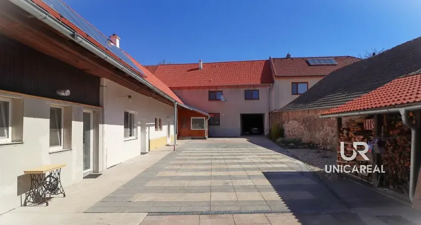 Prodej rodinného domu, Čikov, 418 m2