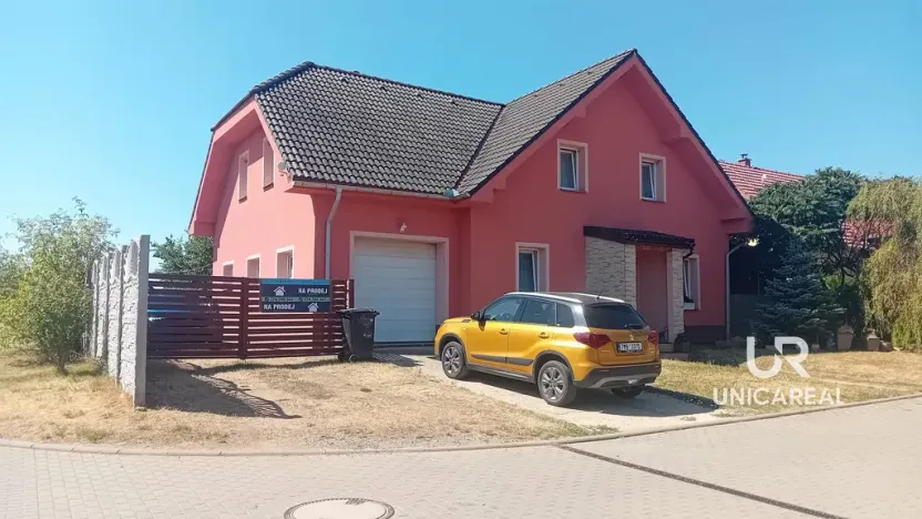 Prodej rodinného domu, Božice, 233 m2