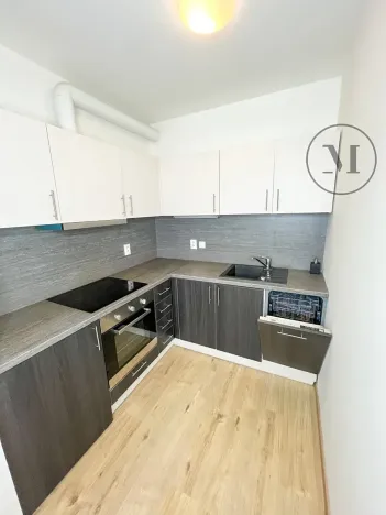 Pronájem bytu 2+kk, České Budějovice, Otakarova, 48 m2