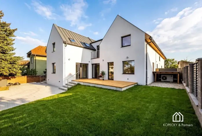 Prodej rodinného domu, Praha - Běchovice, Pplk. Nováčka, 139 m2