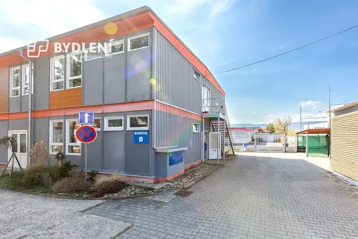 Pronájem kanceláře, Teplice, Tolstého, 2109 m2