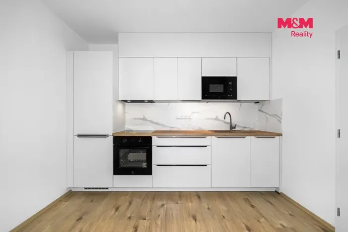 Pronájem bytu 2+kk, Plzeň, Safírová, 66 m2