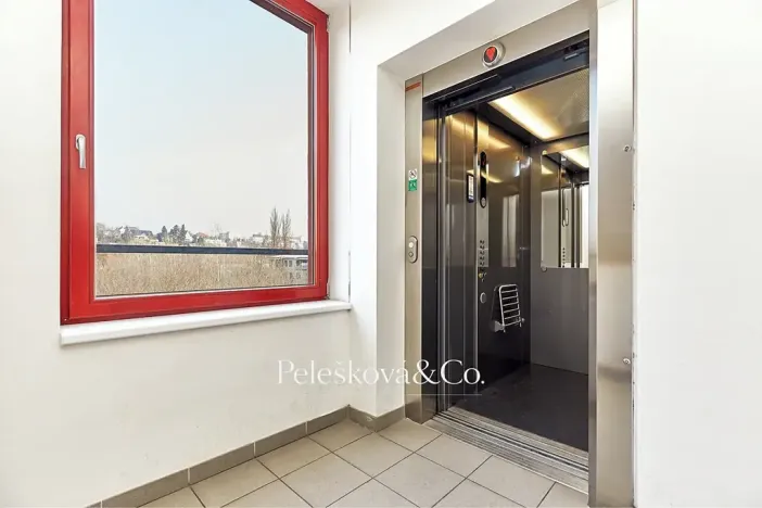 Prodej bytu 4+kk, Praha - Záběhlice, Podle náhonu, 136 m2