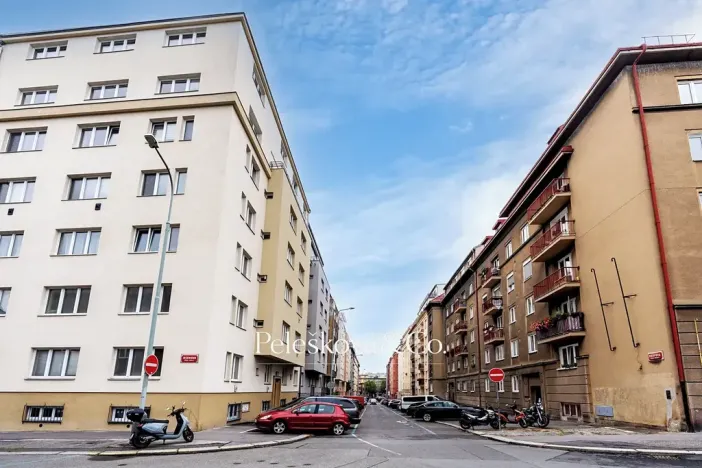 Prodej bytu 4+kk, Praha - Žižkov, Viklefova, 100 m2