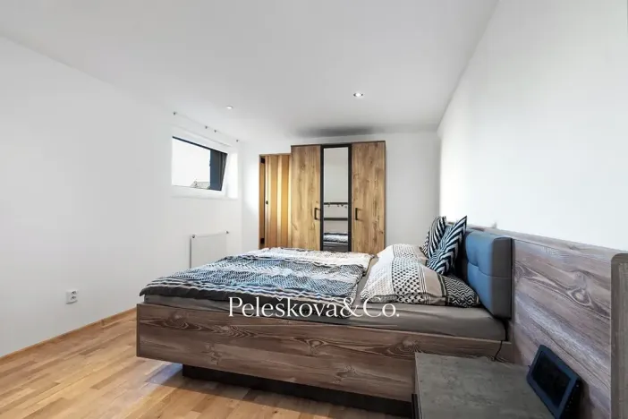 Prodej vícegeneračního domu, Praha - Štěrboholy, Pod areálem, 333 m2