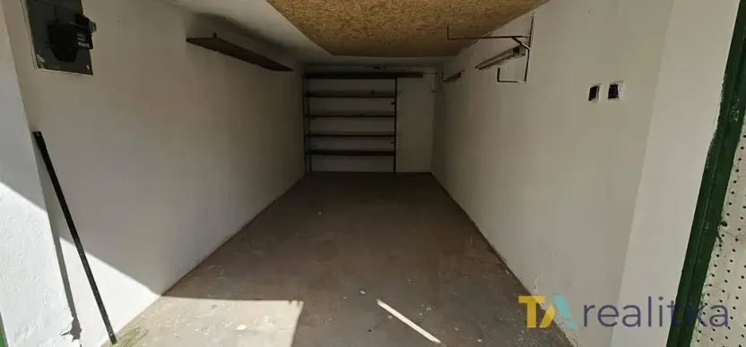 Prodej garáže, Ostrava, Spodní, 19 m2
