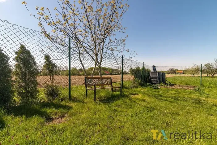 Prodej zahrady, Dolní Lutyně, Mezi Cestami, 2200 m2