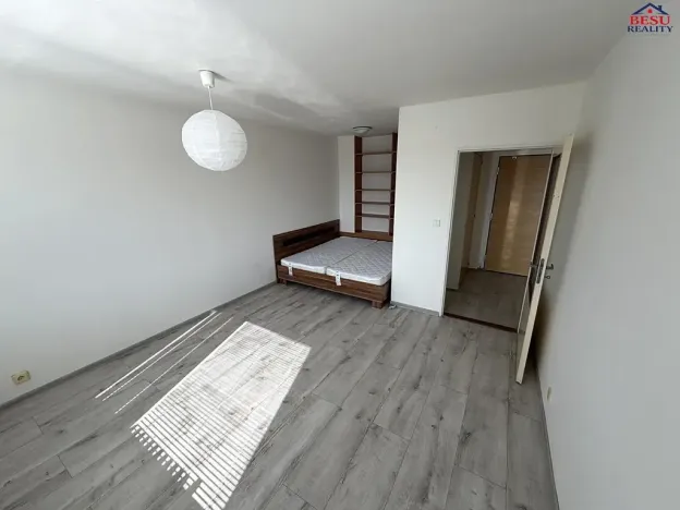 Pronájem bytu 1+1, Mladá Boleslav, Zalužanská, 37 m2
