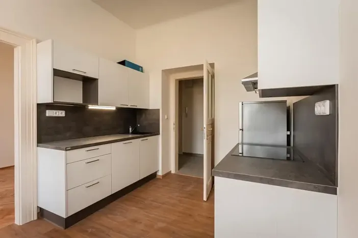 Pronájem bytu 2+kk, Praha - Nové Město, Lípová, 37 m2