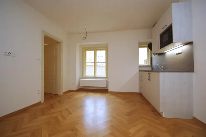 Pronájem bytu 2+kk, Praha - Staré Město, Kozí, 38 m2