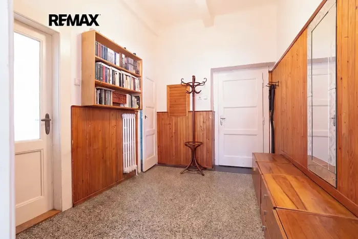 Prodej vícegeneračního domu, Praha - Vokovice, Půlkruhová, 385 m2
