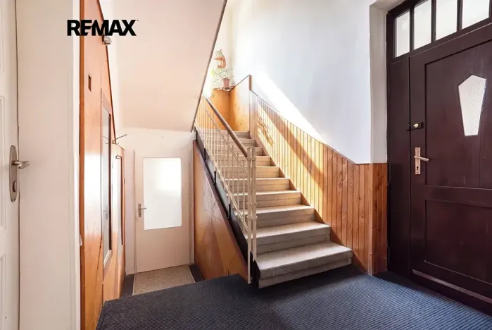 Prodej vícegeneračního domu, Praha - Vokovice, Půlkruhová, 385 m2