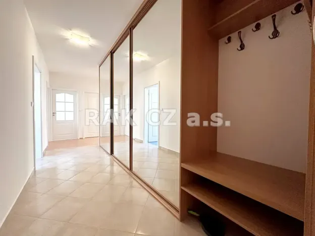 Pronájem bytu 3+kk, Praha - Prosek, Libočanská, 90 m2