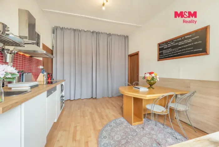 Prodej atypického bytu, Praha, Nuselská, 171 m2