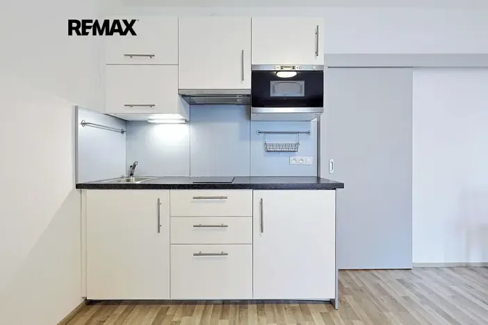 Pronájem bytu 1+kk, Plzeň, Sladová, 26 m2