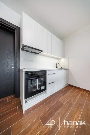 Pronájem bytu 1+kk, Olomouc, Třída Jiřího Pelikána, 33 m2