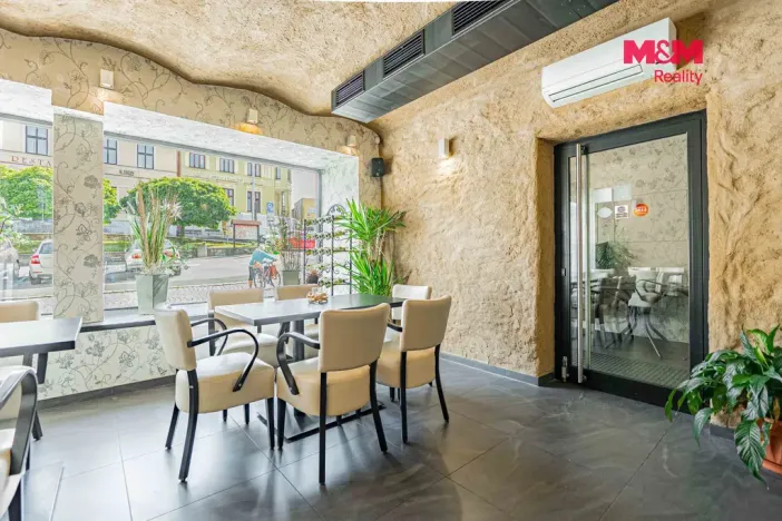 Prodej restaurace, Brušperk, náměstí J. A. Komenského, 350 m2