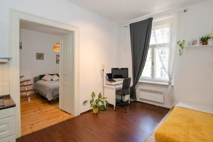Pronájem bytu 2+kk, Praha - Žižkov, Ježkova, 43 m2