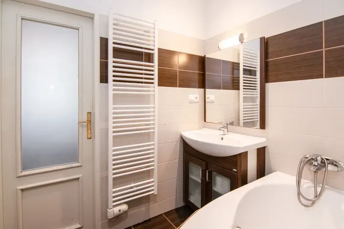 Pronájem bytu 2+kk, Praha - Žižkov, Ježkova, 43 m2