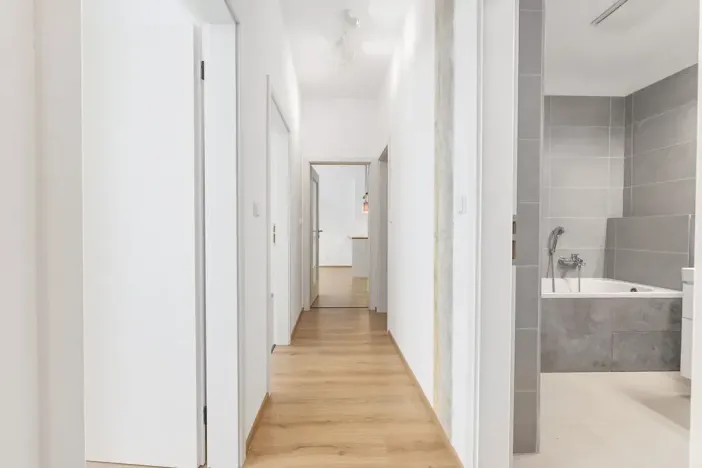 Pronájem bytu 3+kk, Hluboká nad Vltavou, U Parku, 82 m2