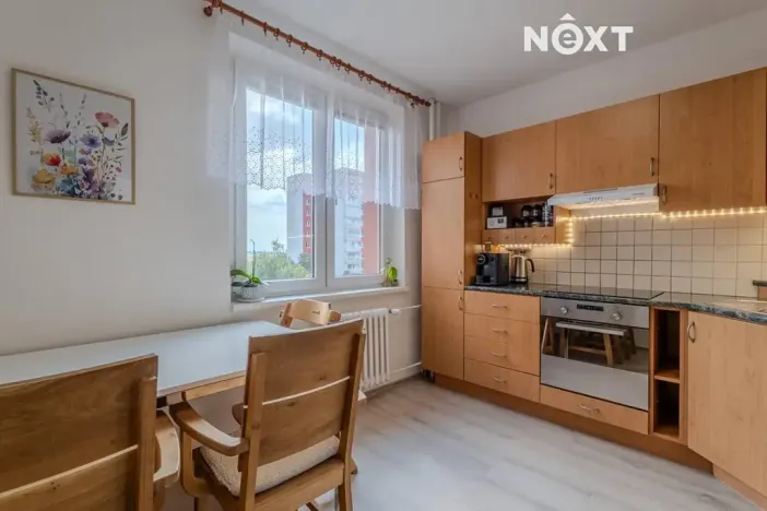 Prodej bytu 3+1, Brno, Valtická, 77 m2