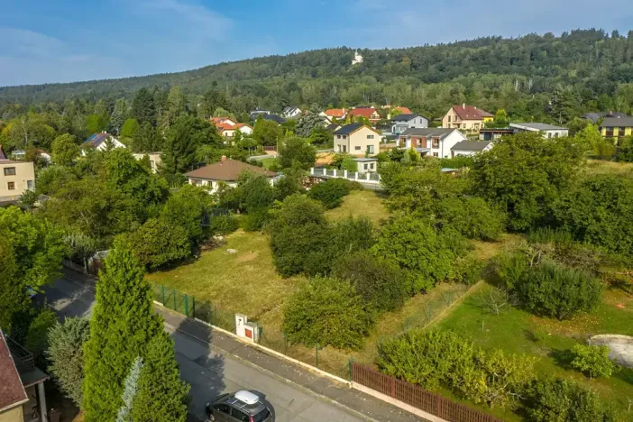 Prodej pozemku pro bydlení, Mníšek pod Brdy, 1904 m2