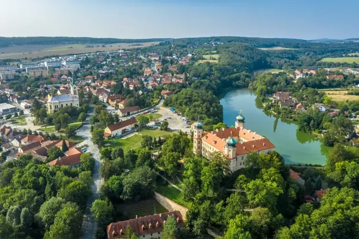 Prodej pozemku pro bydlení, Mníšek pod Brdy, 1904 m2