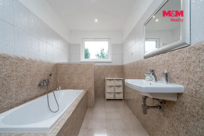 Prodej rodinného domu, Zlatá, 108 m2