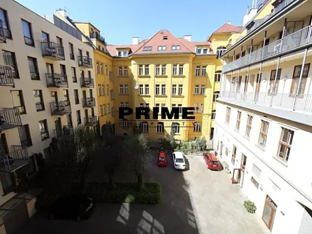 Pronájem bytu 4+1, Praha - Smíchov, Štefánikova, 147 m2