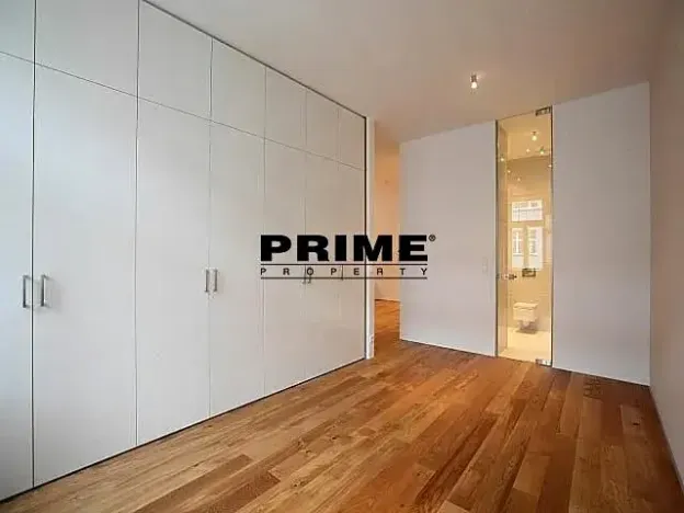 Pronájem bytu 3+kk, Praha - Vinohrady, Laubova, 109 m2