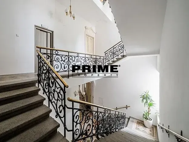 Pronájem kanceláře, Praha - Vinohrady, Italská, 255 m2